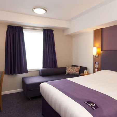 Premier Inn Leamington Spa Town Centre Exterior foto