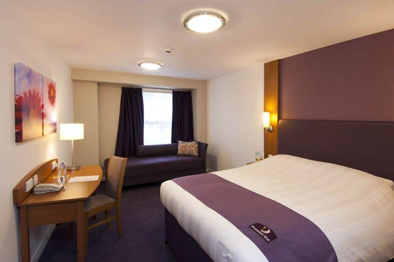 Premier Inn Leamington Spa Town Centre Exterior foto